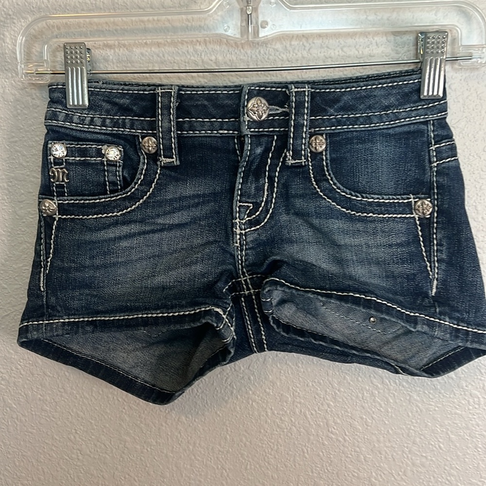 Miss Me Children’s Rhinestone Pocket Shorts Size 8 - Picture 8 of 9